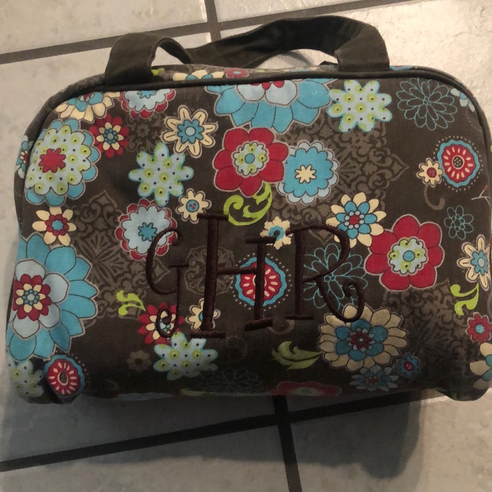 Thirty one toiletry bag